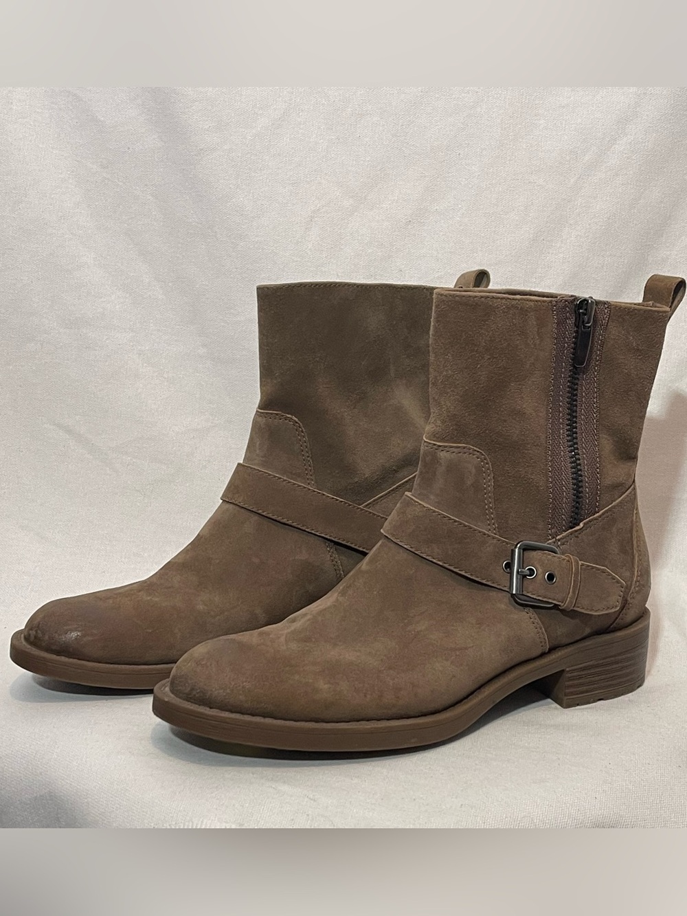Nine West Taupe Suede Ankle Booties with Buckle Size 6
